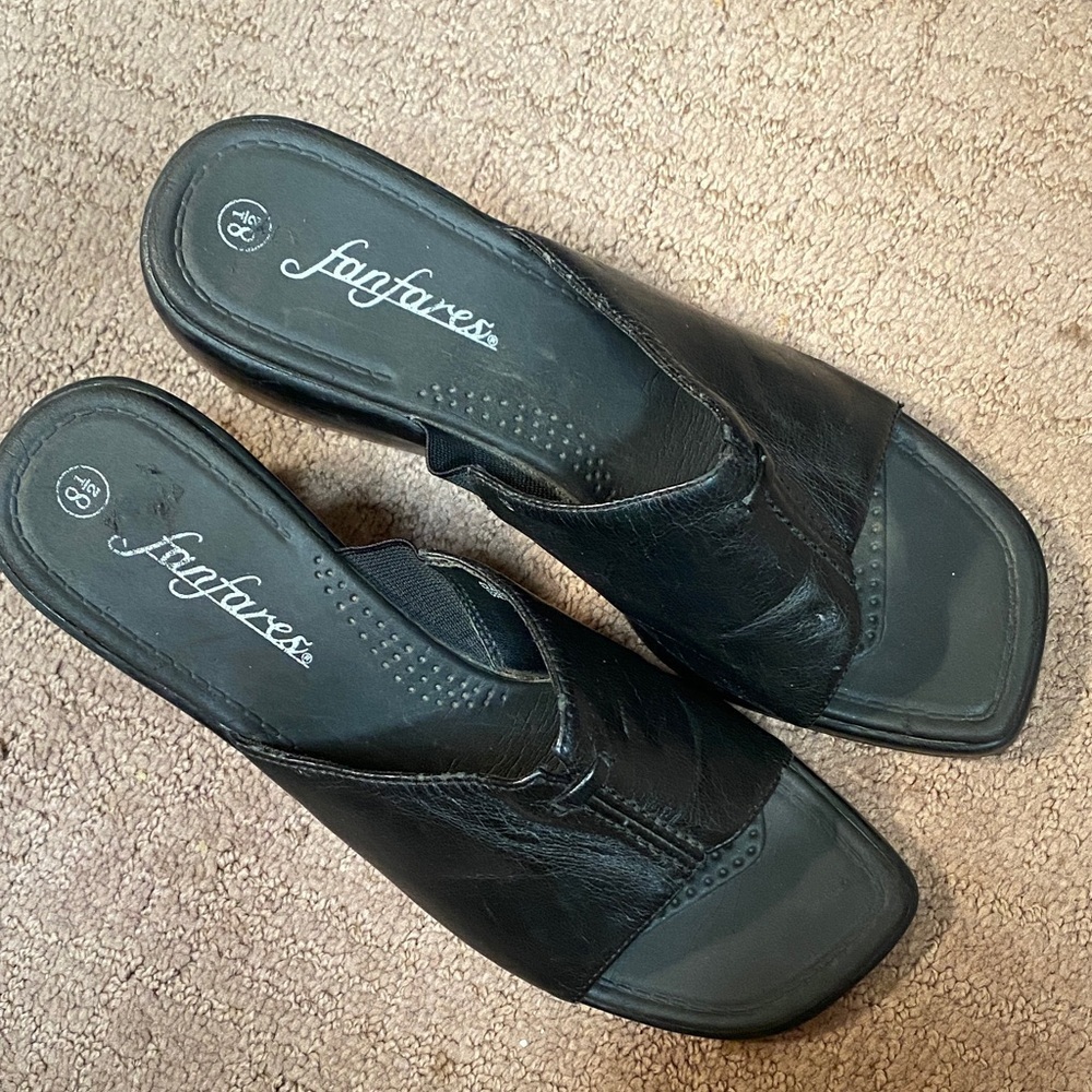 Women's Black Size 8.5 Mules w/ Wedge Heel Summer Neutral Academia Spring